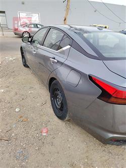 نيسان ألتيما